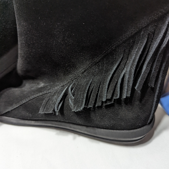 Women's new no tags black suede rubber sole bootie boots fringe size 10 wide - Picture 2 of 5